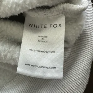 White Fox Comfort Club Hoodie S/M White Mist Pink Logo Oversized Pullover Fleece thumbnail 4