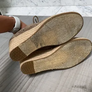 TOMS Moroccan Cutout Desert Rope Wedge Bootie Taupe Neutral 8 thumbnail 7