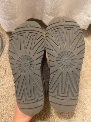 UGG Classic Boots thumbnail 5
