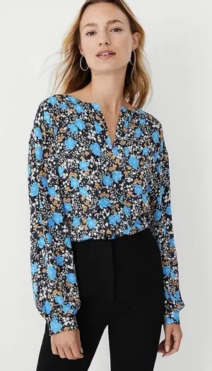 Ann Taylor Floral Seamed Split Neck Popover Blouse Night Sky Lightweight SZ S thumbnail 1