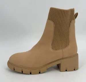 ZBY Boots Women’s 8 Tan Chelsea Pull On Lug Sole Chunky Booties thumbnail 1