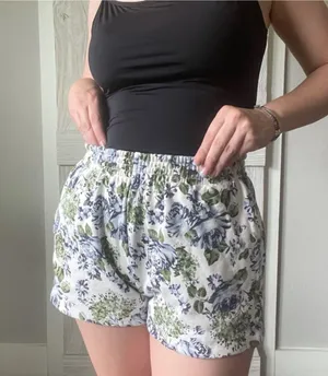 Levi’s Sweat Shorts  thumbnail 1