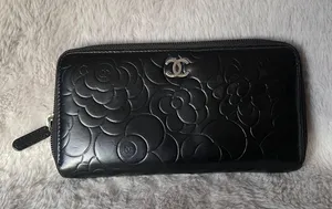wallet thumbnail 2