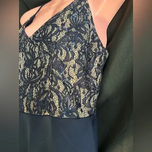 Windsor Juniors Navy Lace & Sequin Bodice Flared Cocktail Party Prom Dress SZ 9 thumbnail 4