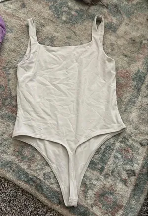 Aritzia Babaton Bodysuit thumbnail 2