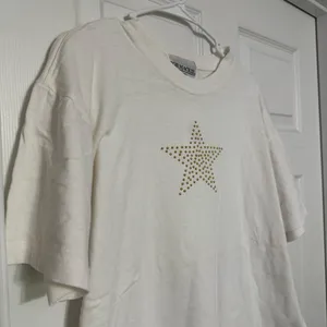 Bob Mackie Studio Vintage White Star T-Shirt thumbnail 2