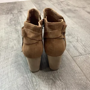FR x FP Vegan Alameda Ankle Boots Size 7M thumbnail 5