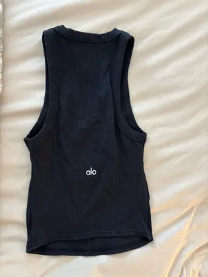 Alo tank top thumbnail 2