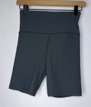 athleta elation‎ Rib 7” Short Biker Shirts Gray Small thumbnail 1
