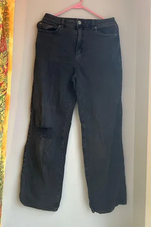 Distressed Black Denim Jeans thumbnail 1