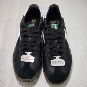 NWT Skechers Court & Classics Men’s Size 10 Black White Leather Sneakers thumbnail 2