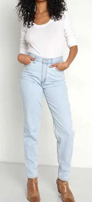 Levi's 80's Mom Jean Light Indigo Stone Wash Jeans Women’s 26 thumbnail 1