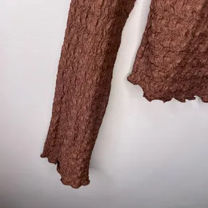 Francesca’s brown textured top in M thumbnail 7