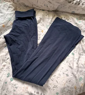 Brandy Melville Pricilla Pants Blue Yoga Pants thumbnail 2