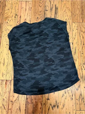 Kyodan Loose Fit Camo Short-Sleeve Top - Black/Gray thumbnail 2