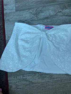 Edikted strapless sequin bow front crop top thumbnail 3