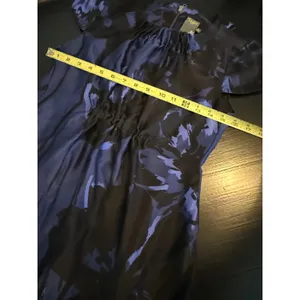 Taylor 100% Silk Floral‎ Sheath Dress Navy Blue Black Cap Sleeve Size 4 thumbnail 4
