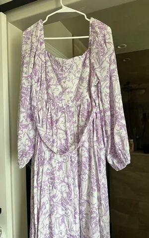 Lavender Floral Maxi Dress - Scoop Neck, Long Sleeves thumbnail 1