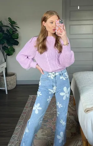 Purple Sweater Size M thumbnail 1