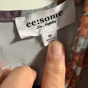 ee:some Floral Blouse Womens Medium Sage Green Rust Puff Sleeve V-Neck TH12041‎ thumbnail 5