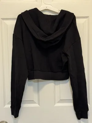 Crop Top Hoodie thumbnail 3