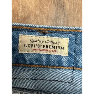 Levi's Premium 80s Mom Jeans Women 28 High Rise Tapered Light Wash Denim thumbnail 6