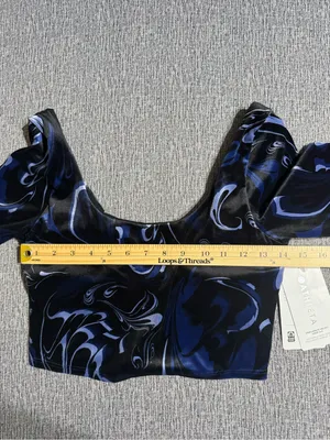 Athleta Exhilarate Velvet Crop Top thumbnail 13