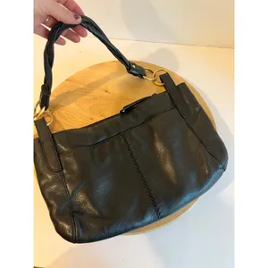 Audrey Brooke Black Genuine Soft Leather Medium Shoulder Bag thumbnail 8