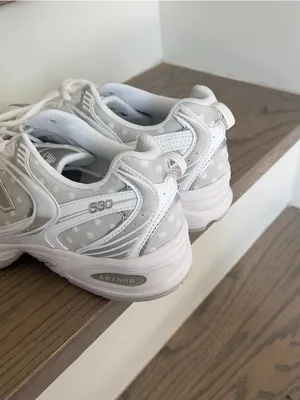 New Balance 530 Sneakers in Silver Metallic Polka Dots NWOB thumbnail 5