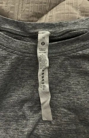 Lululemon Long Sleeve thumbnail 6