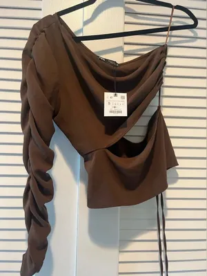 Zara brown one shoulder top, never worn with tags size S thumbnail 1