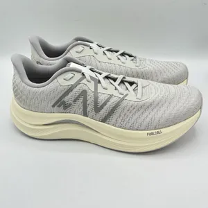New Balance FuelCell Propel V4 Grey Sneaker Athletic‎ WFCPRCB4 Women Size 10 thumbnail 4