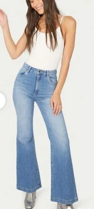 Rollas Eastcoast Flare Jeans Light Blue High Rise Flare Leg Denim Pants Size 31 thumbnail 1