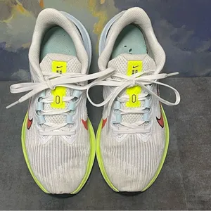 Nike Zoom Winflo 9 Women's White Running Shoes Size 7.5 thumbnail 7