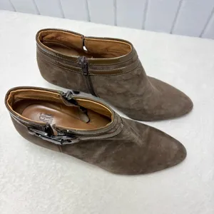 Sofft Brown Suede Ankle Booties with Buckle Detail Size 9M‎ thumbnail 4