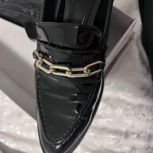 Zara Women’s Patent Chain Loafer Shoes Black Size 38 thumbnail 4