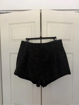 NWT Free People Roma Black Vegan Suede Shorts High Waist Black Size Medium thumbnail 3