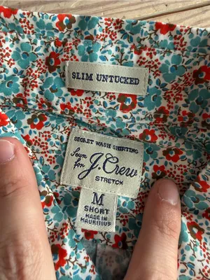 J.Crew Secret Wash Slim Untucked Floral Shirt - Medium Short size m petite thumbnail 3