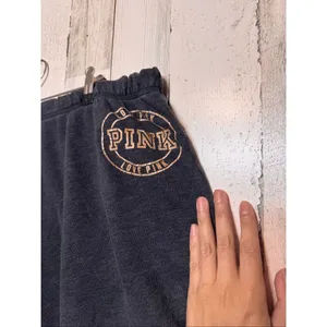 Victoria’s Secret PINK Lounge Shorts Women’s Large Black Scallop Hem Pocket Logo thumbnail 7