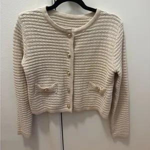 Elegant Cream Button-Up Women's Sweater thumbnail 3