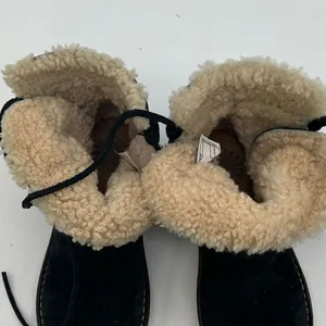 UGG Women's Caspia Suede Shearling Ankle Boots Size 6 Black Lace Up Winter Shoes thumbnail 3