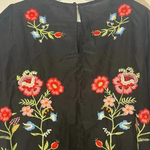 Zara Embroidered‎ Bird & Floral Black Shift Dress Cottagecore Bohemian Sz Small thumbnail 11