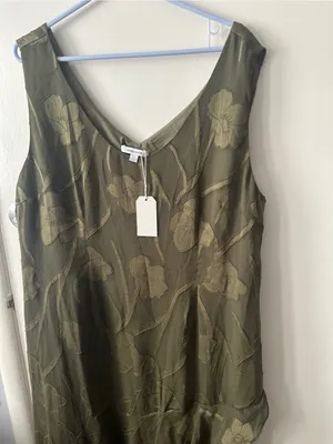 Olive Green Sleeveless V-Neck High-Low Floral Dress thumbnail 6