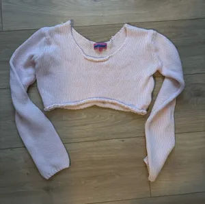 Edikted crop pink sweater  thumbnail 1