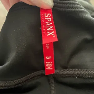 SPANX Faux Leather Side Stripe‎ Leggings Size Small thumbnail 4