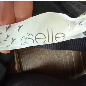 Oiselle purple sports "QUEEN bra" soaring bird silhouette print. Size 4 thumbnail 3