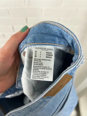 American Eagle Distressed Light Wash Mom Straight Jeans Size 4 thumbnail 4