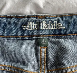 Wild Fable Denim shorts women blue Size 8 thumbnail 3