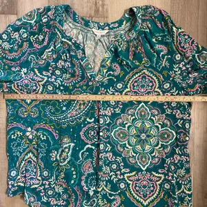 Crown & Ivy PL Paisley 3/4 Sleeve Peasant Top thumbnail 6