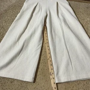 Lululemon Can You Feel The Pleat Crop Light Ivory High Rise Wide Leg Sz 2 W6BJCS thumbnail 2